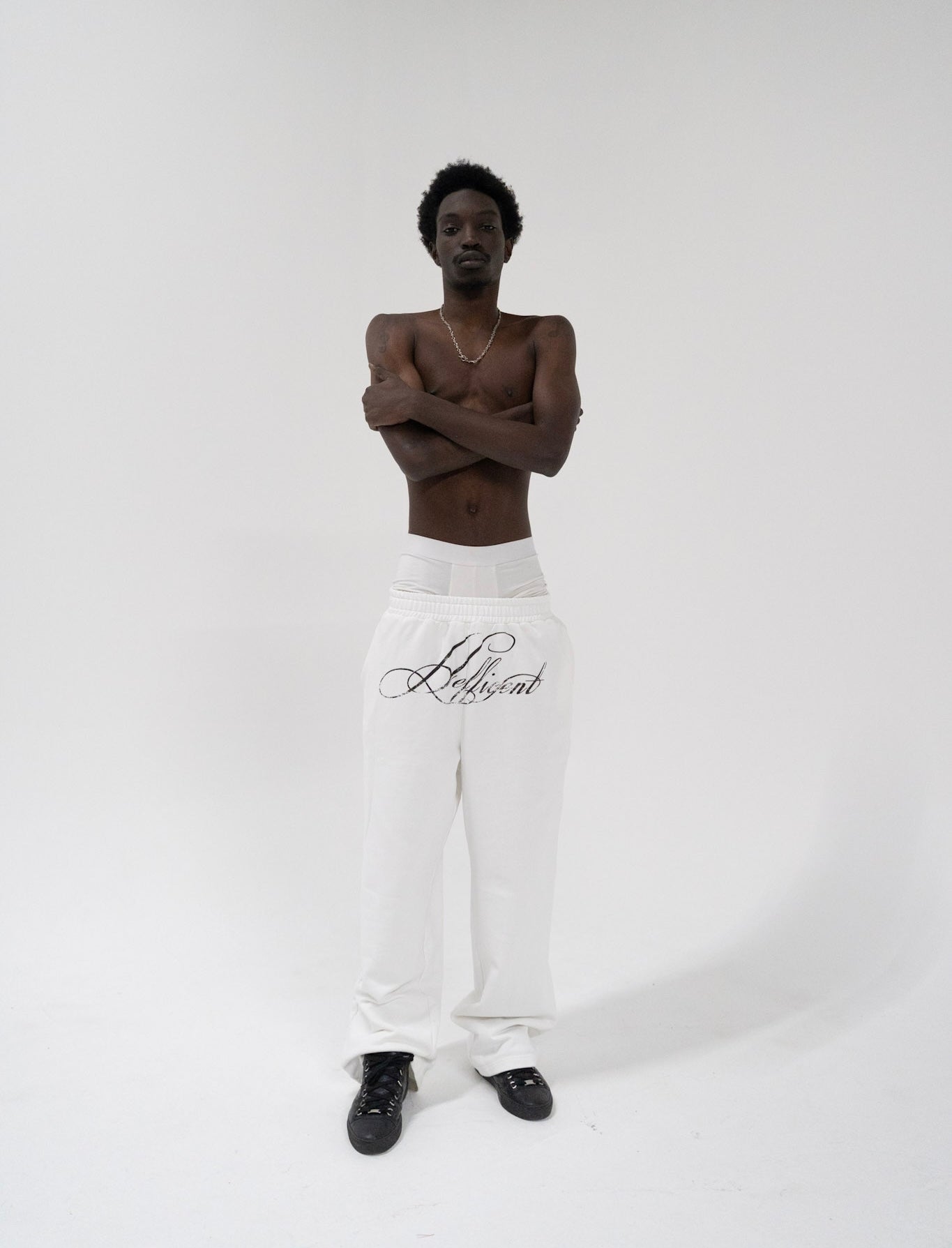 SCRIPT SWEATPANTS